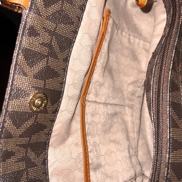 Michael Kors Brown Harper Bag - Picture 5 of 7